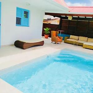 Location Maison Bleue Avec Piscine Privative Au Carbet Martinique Le Carbet